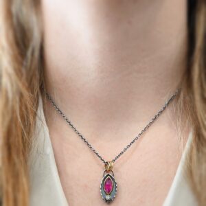 Soft Petals Necklace