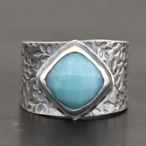Naia Ring
