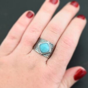 Naia Ring