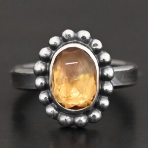 Giallo Ring