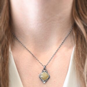Poire Necklace
