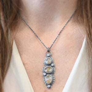 Suna Necklace