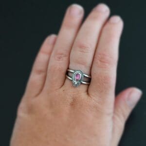 Makota Ring